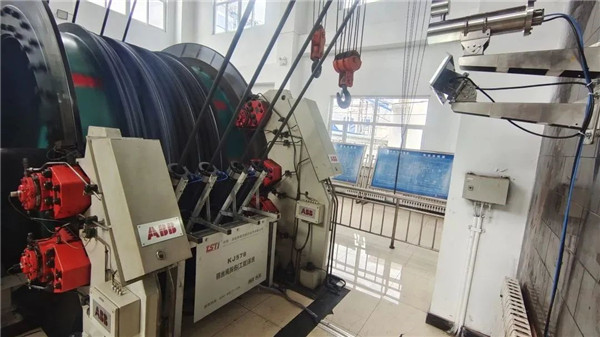 新快猫成人污App探伤 新快猫成人污App探伤